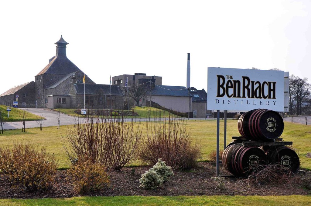 Die Destillerie BenRiach. Fotorechte bei Ernst J. Scheiner