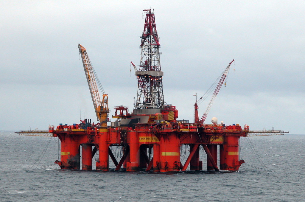 Ölplatform in der schottischen Nordsee. Foto von Christensen, CC-Lizenz