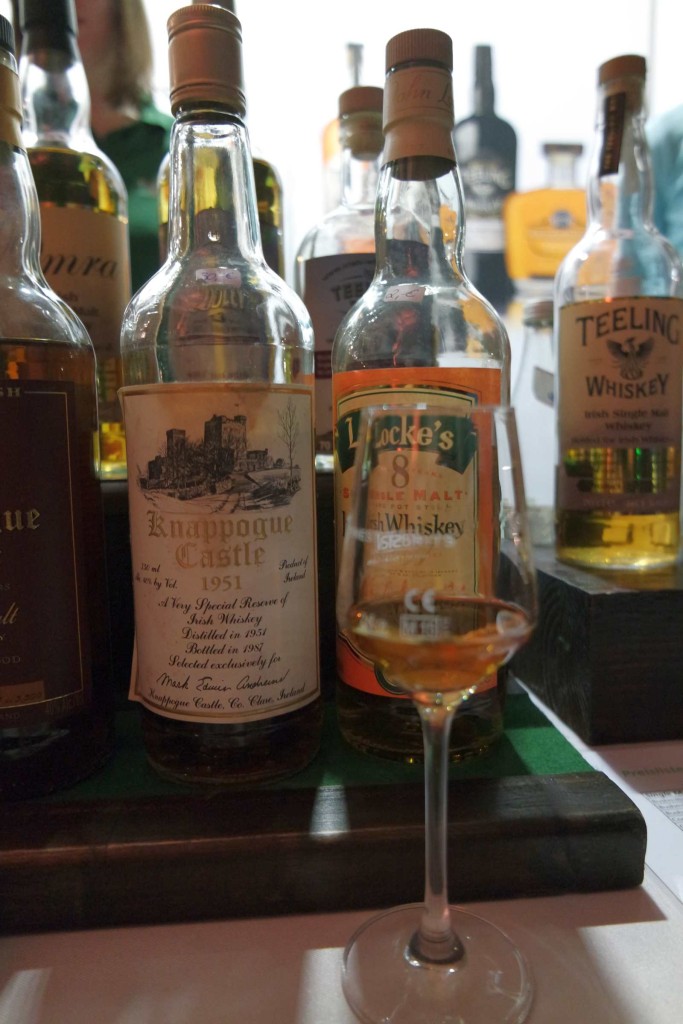 1951 destilliert und ein Zeugnis dafür, wie ausgezeichnet irischer Whiskey sein kann...