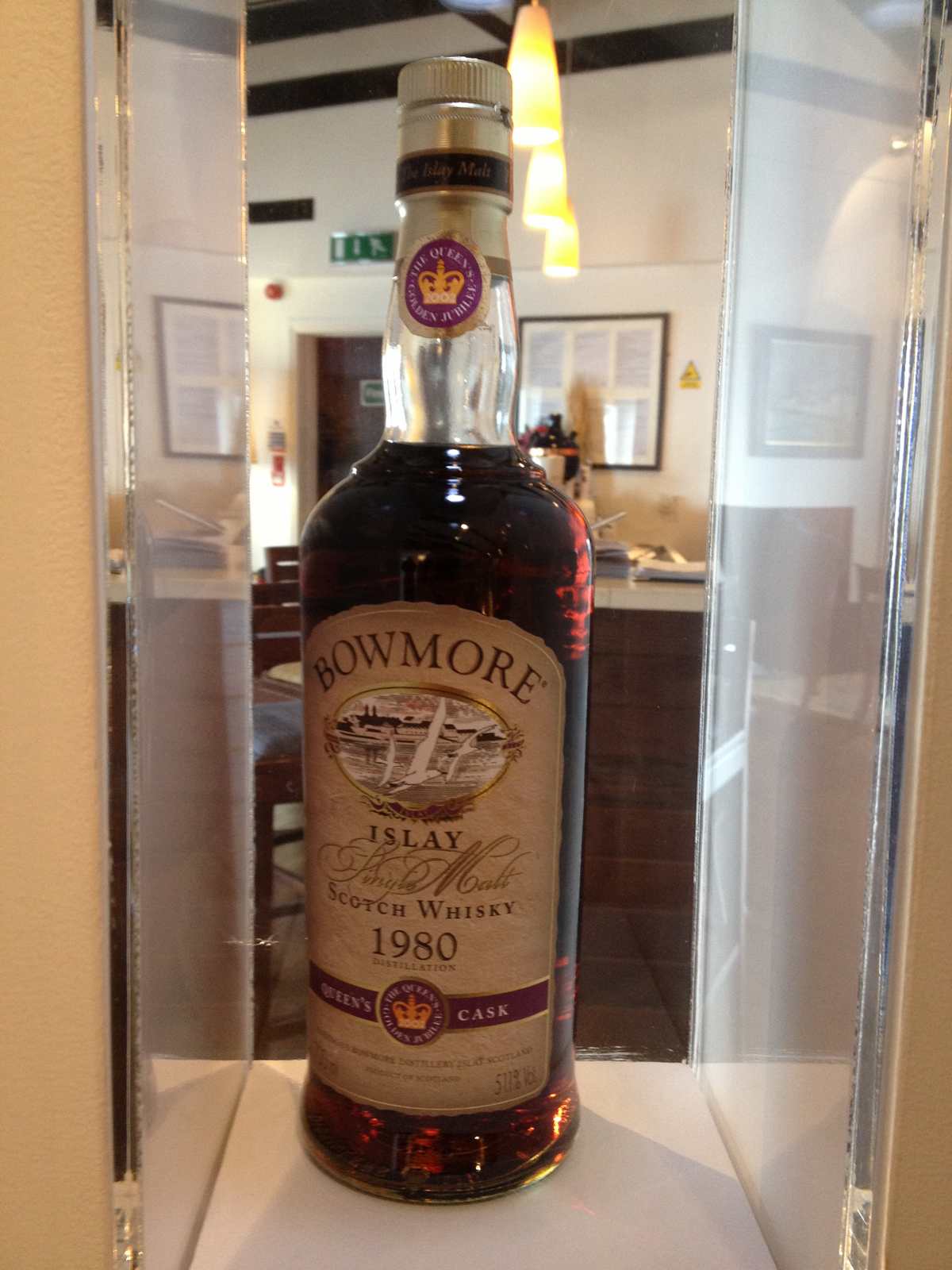Bowmore der Queen brachte 50.000 Pfund - WhiskyExperts