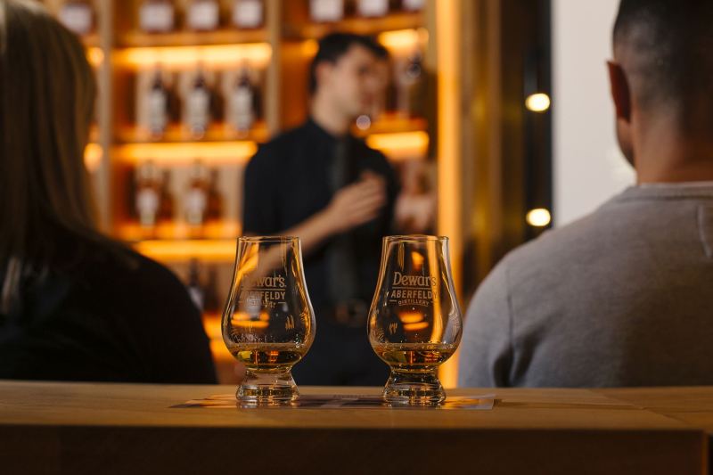 Tasting-Rooms-Drams