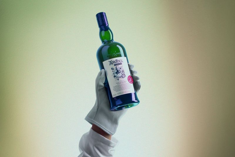 Ardbeg_Eureka_Handhold_Landscape