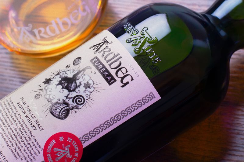 Ardbeg_Eureka_Messy_Experiment_Closeup