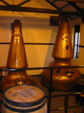 Die ersten beiden Stills der Triple Destillation bei Auchentoshan