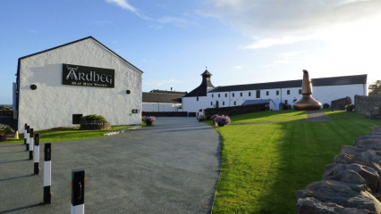 Whisky im Bild: Zu Besuch bei der Destillerie Ardbeg (36 Bilder)
