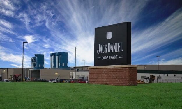Jack Daniels eröffnet neue Cooperage in Trinity, Alabama