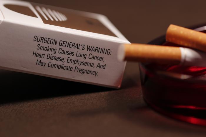 Britische Parlamentarier wollen Gesundheitswarnung wie bei Zigaretten auf Whiskyflaschen