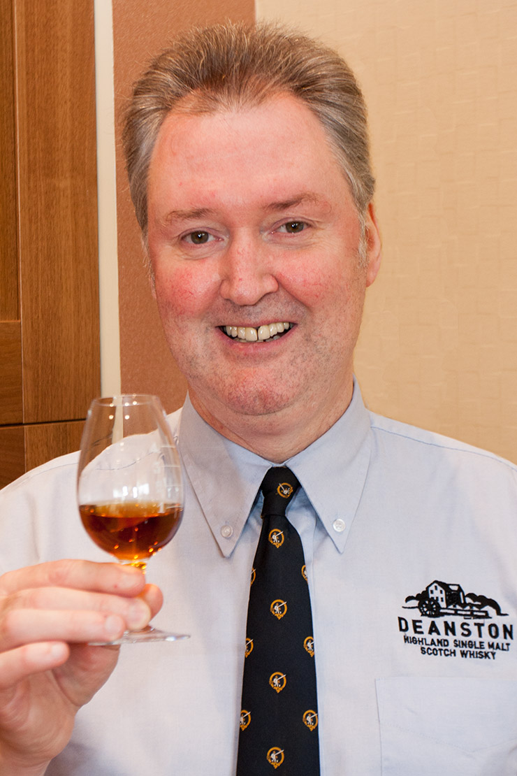 „Ich bin ein echter Traditionalist“ – Interview mit Ian MacMillan, Master Distiller bei Burn Stewart Distillers Ltd