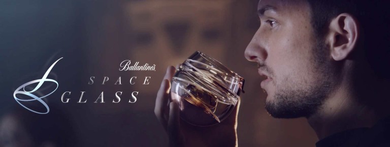 Ballantine’s entwirft Space Glass, das Whiskyglas für die Schwerelosigkeit