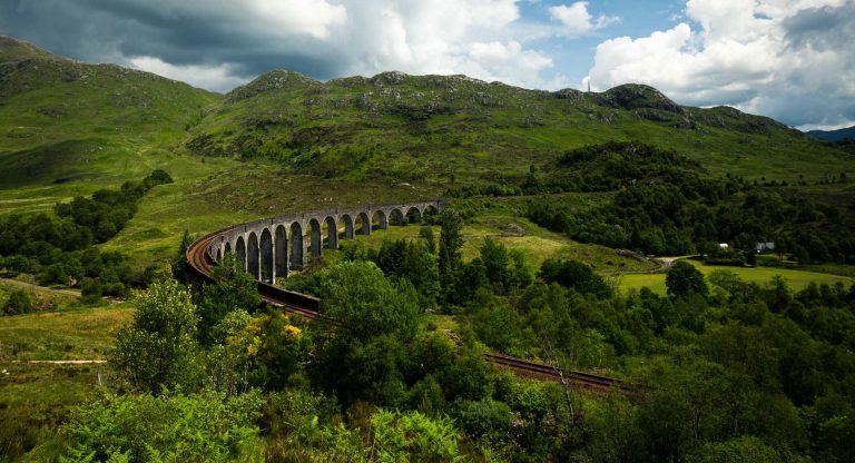 TV -Tipp: Mit der Bahn durch Schottlands Highlands (26.12. ARD-alpha)