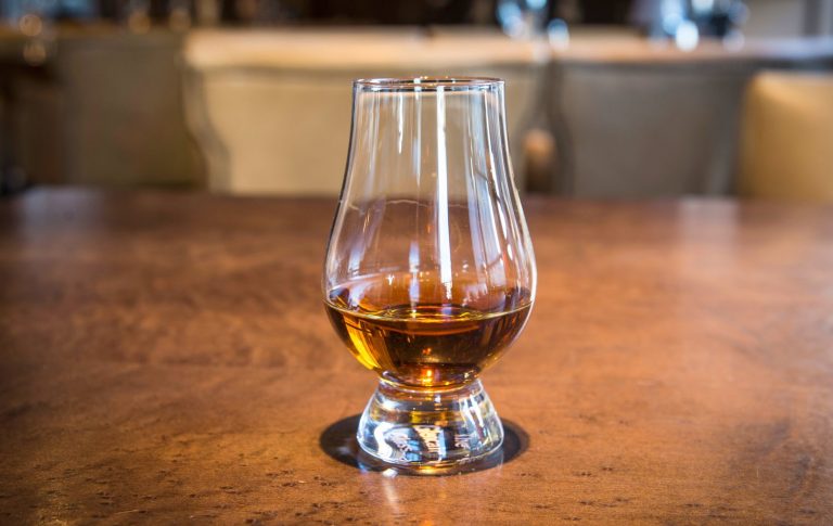 Video: Wie Whisky gemacht wird