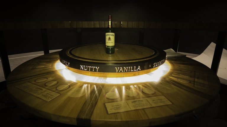 Video: WhiskyCast zu Besuch bei der neuen Old Jameson Distillery