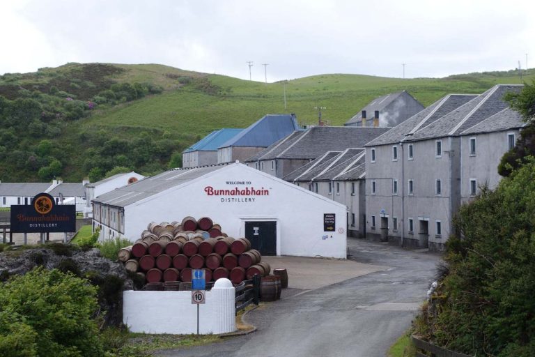 Bunnahabhain wird um 11 Millionen Pfund renoviert und bringt vier neue Whiskys