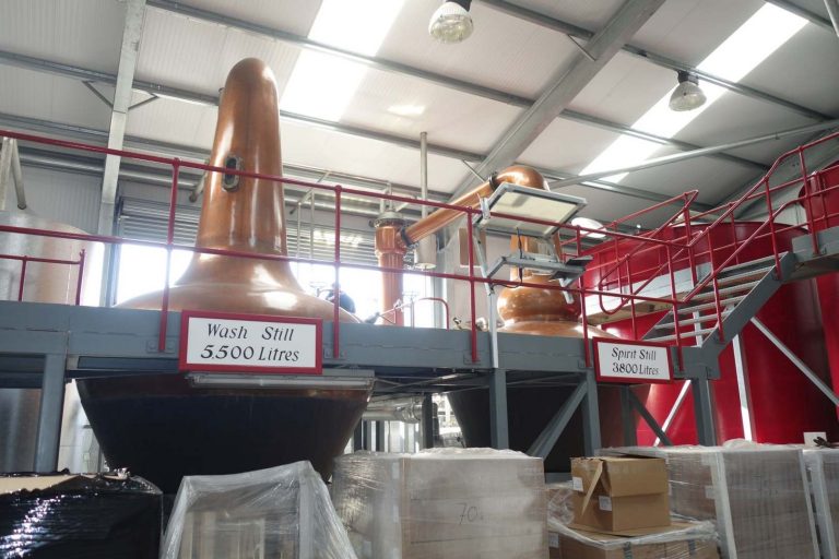 Wolfburn Distillery wieder für Touren geöffnet