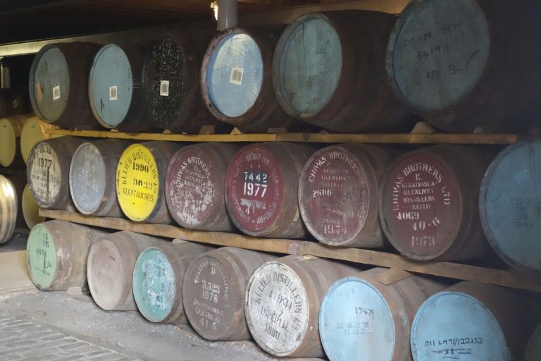 Business Times: Destillerien loten die Grenzen von Whisky aus