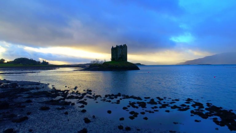 Video: Winter in Oban, Loch Lomond, Stalker Castle und Loch Muick (Drohne, GoPro)