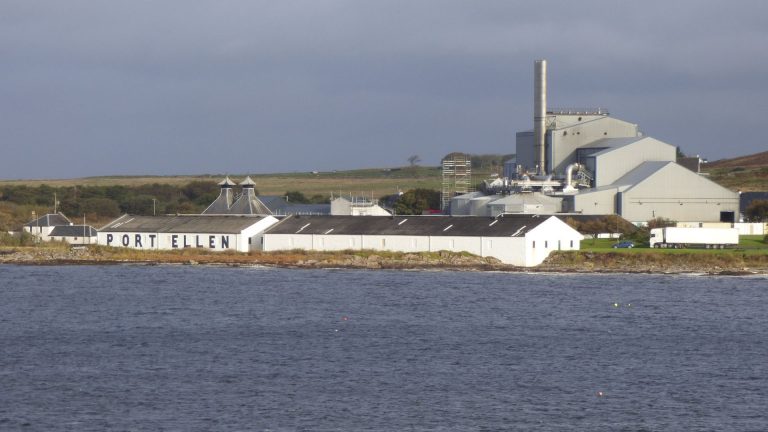 Bauvoranfrage für Port Ellen und Bauantrag für Elixir Distillery auf Islay eingebracht