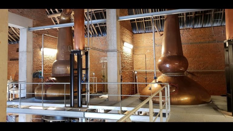 Video: The Owl Distillery – Rundgang und Interview mit Etienne Bouillon und Femke van der Vorst