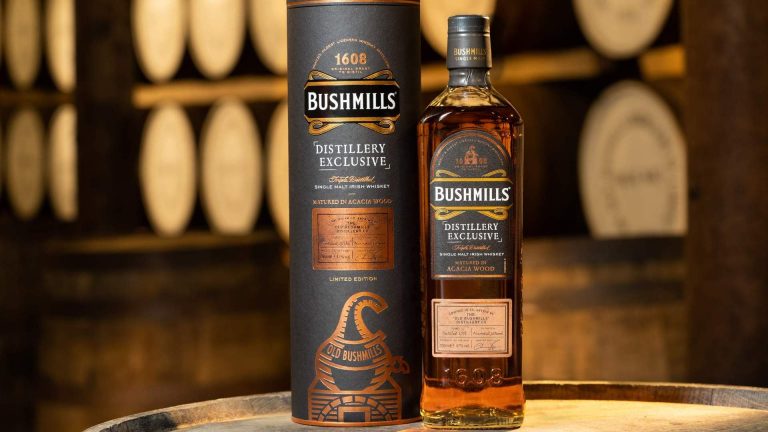 Bushmills veröffentlicht neue Distillery-only Abfüllung aus Akazienholz-Fässern