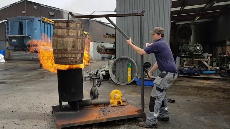 Video: Cask charring – Alligator style (West Cork Distillers)