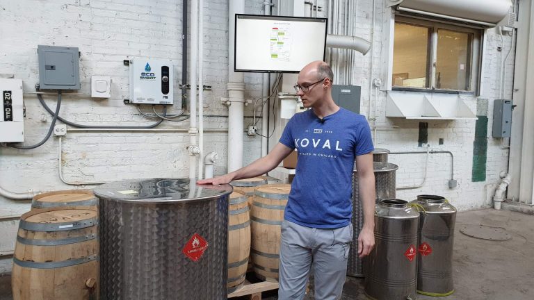 Exklusiv: Destillerieführung bei KOVAL Whiskey in Chicago  (10 Videos)