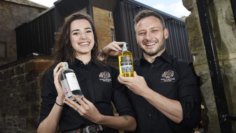 PR: Holyrood Distillery in Edinburgh eröffnet am 30. Juli, Touren ab sofort buchbar