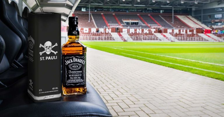 PR: Neue limitierte Geschenkbox von JACK DANIEL‘S und dem FC St. Pauli