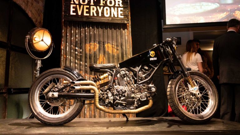 PR: Smokehead Motorrad der Öffentlichkeit vorgestellt
