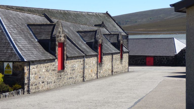 Whiskyfun: Angus verkostet Macallan und Glenfarclas