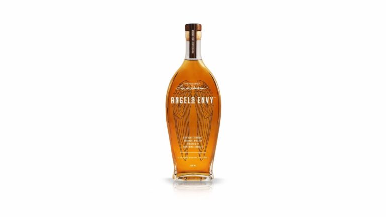 PR: Angel’s Envy Kentucky Straight Bourbon Whiskey Finished In Port Wine Barrels international gelauncht