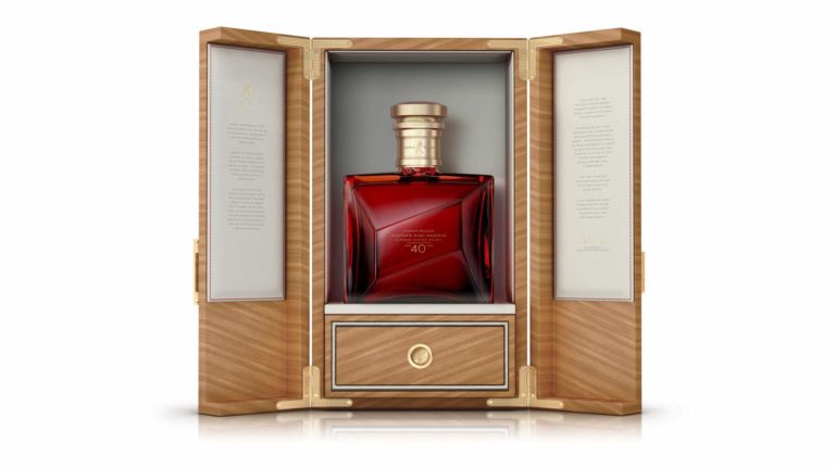 PR: Johnnie Walker Master’s Ruby Reserve – Whisky zum 40-jährigen Jubiläum von Master Blender Jim Beveridge in extrem begrenzter Auflage