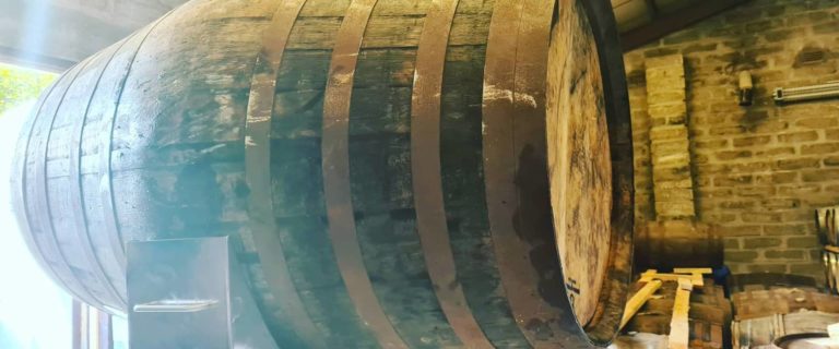 Whisky im Bild: Dornoch Distillery entleert Fässer für erste Abfüllung