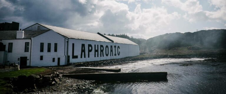 Whiskyfun: Angus verkostet Laphroaig (und Williamson)