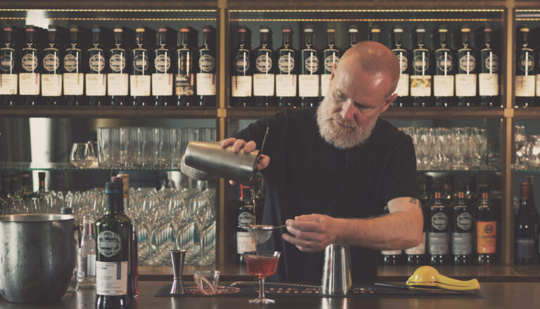 PR: The Scotch Malt Whisky Society stellt Signature Cocktail-Menü für den Sommer vor