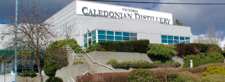 Macaloney’s Caledonian Brewery & Distillery kämpft weiter mit der Scotch Whisky Association