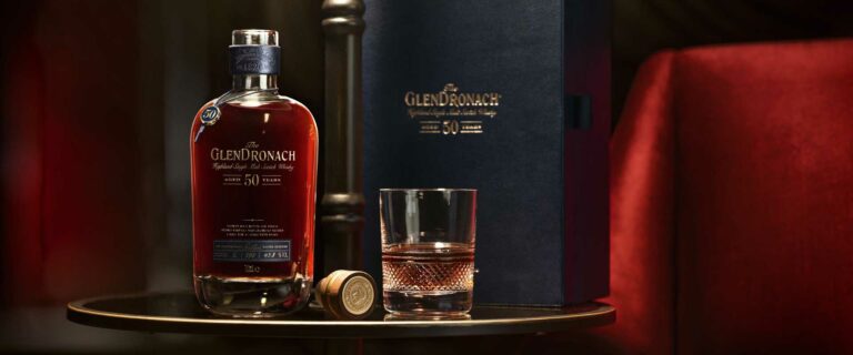 The GlenDronach enthüllt mit The GlenDronach Aged 50 Years ihren bisher ältesten und seltensten Whisky