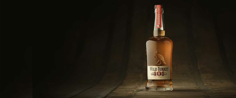 Wild Turkey Bourbon mit neuem Flaschendesign