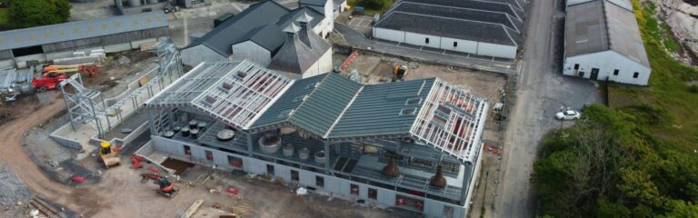 Whisky im Bild: Drohnenbilder vom Baufortschritt bei Port Ellen, Ende Mai 2022