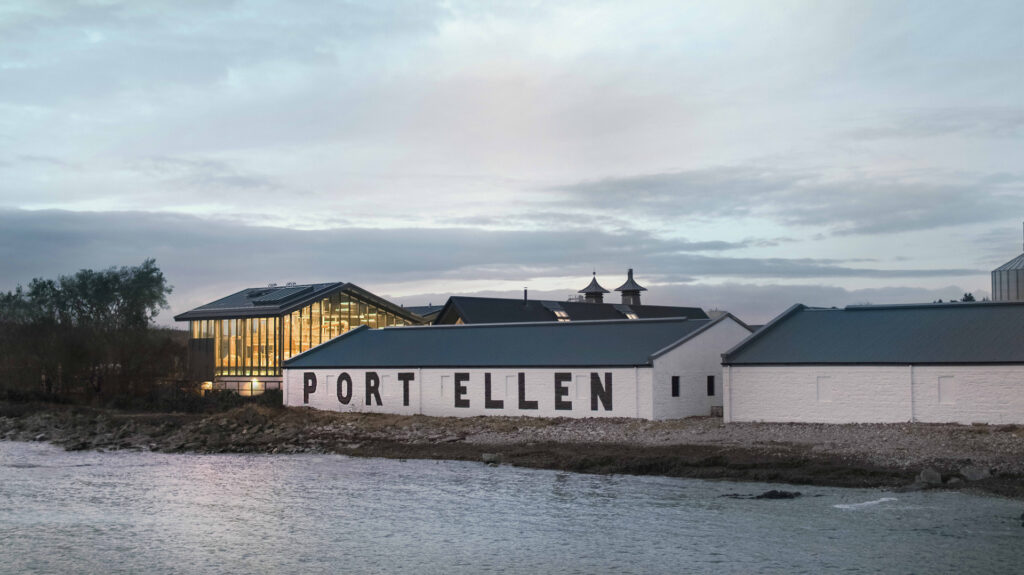 Port Ellen nach der Wiedereröffnung