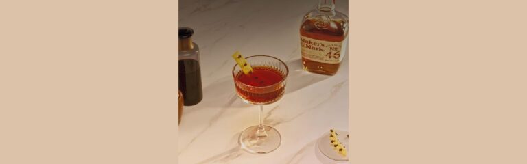 Fireside Manhattan – das Cocktail-Rezept mit Maker’s Mark 46 und Glühwein