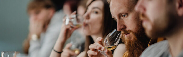Exklusiv ausgewählt für Whiskyexperts-Leser: SMWS Online-Tasting am 2. April mit fünf spannenden schottischen Whiskys
