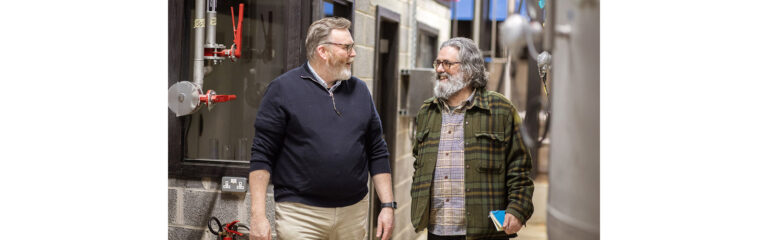 Ardara Distillery befüllt ihr 10.000 Fass