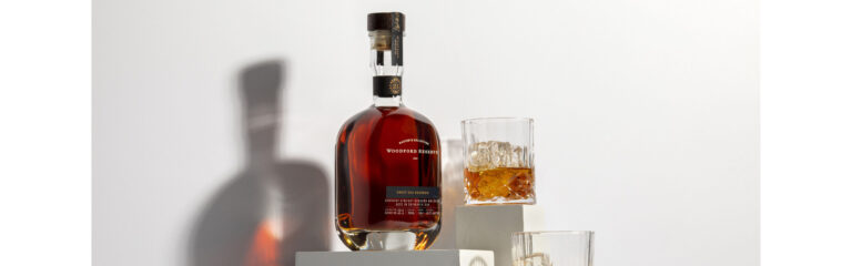 Brown-Forman präsentiert die neue Woodford Reserve Master’s Collection: Sweet Oak Bourbon