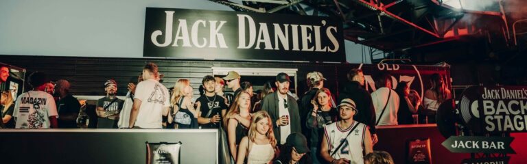 Brown-Forman Deutschland startet 360°-Festival-Aktivierung mit Handelspromotions und Club-Events für JACK DANIEL’S
