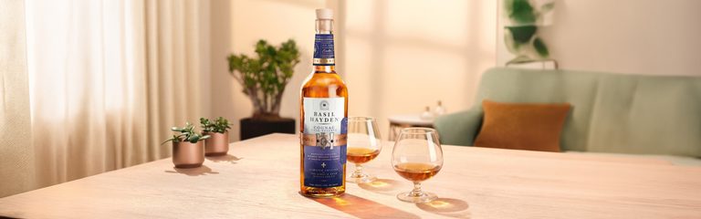 Basil Hayden bringt in den USA Basil Hayden Cognac Cask Reserve auf den Markt