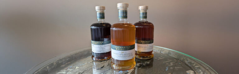 Drei außergewöhnliche Abfüllungen von Uncharted Whisky Co. feiern Österreich-Premiere bei bottledbyfm.com