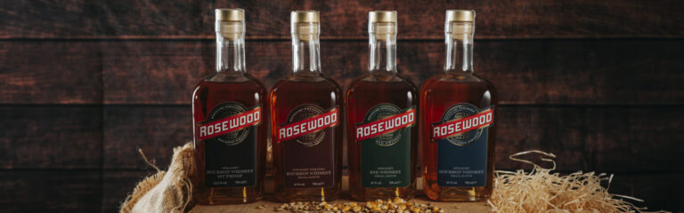 Historischer Bourbon neu entdeckt: Rosewood Whiskey feiert ein vierfaches Comeback