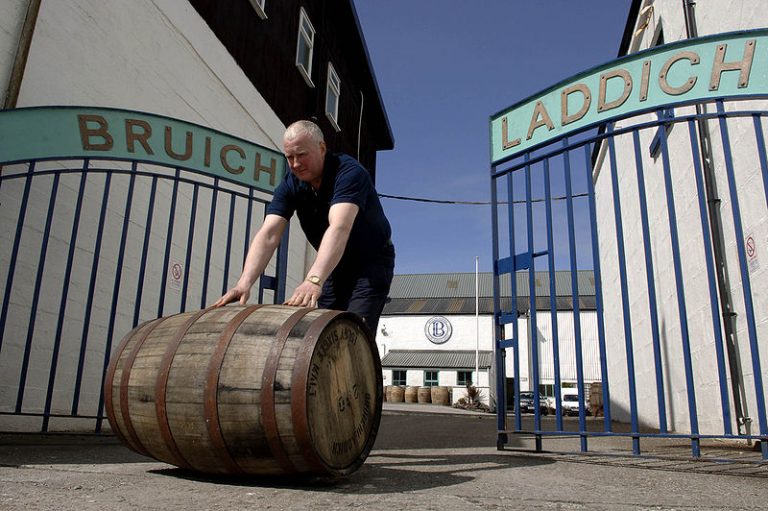 Bruichladdich verdoppelt Whiskyproduktion