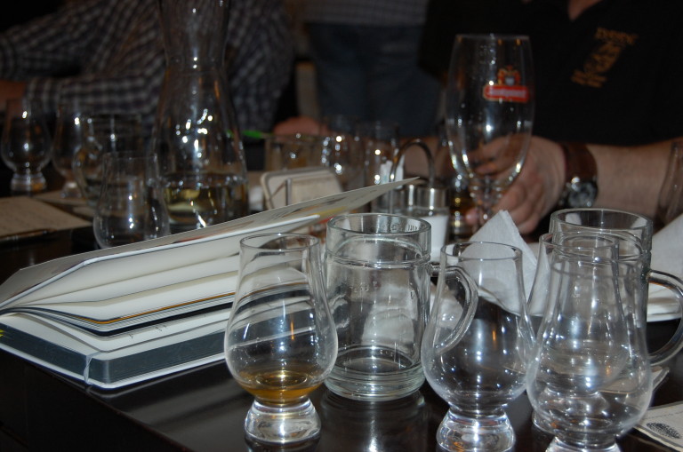Whiskyexperts: Einladung zum Càrn Mòr Tasting in Wien